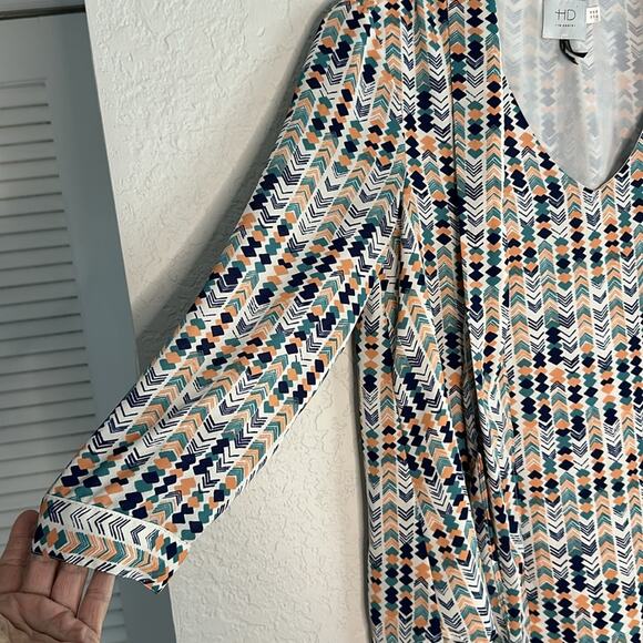 Anthropologie HD in Paris Career Blouse V Neck Tie Silky School Geo Office - Picture 5 of 8